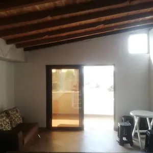 Casa Con Parking, Cerca Al Metro Y Mercados, 5 Piso Solo Escaleras Medellín